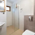 Bed & Breakfast Izbica Parking, Jacuzzi, Sauna Gratis