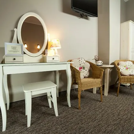Izbica Parking, Jacuzzi, Sauna Gratis 4*