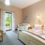 Nocleg ze śniadaniem Izbica Parking, Jacuzzi, Sauna Gratis