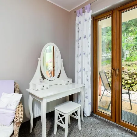 Nocleg ze śniadaniem Izbica Parking, Jacuzzi, Sauna Gratis Karpacz