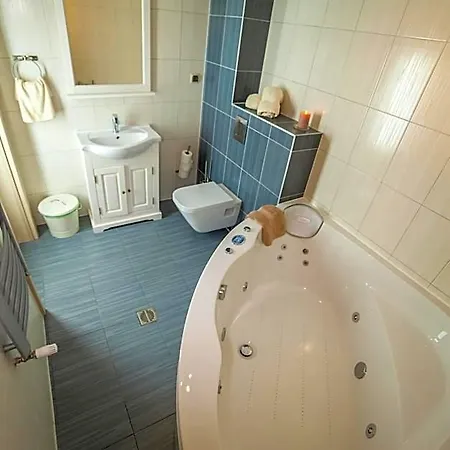Couette-café Izbica Parking, Jacuzzi, Sauna Gratis Karpacz
