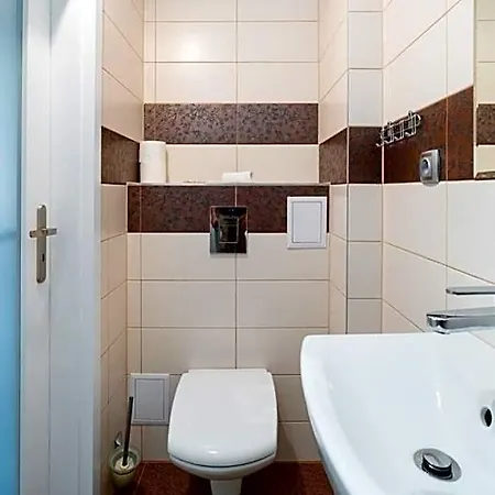 Izbica Parking, Jacuzzi, Sauna Gratis 4*