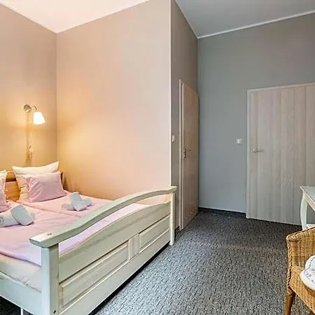 Izbica Parking, Jacuzzi, Sauna Gratis 4*