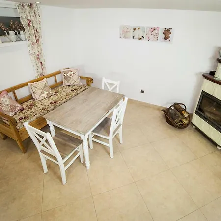 Bed and breakfast Izbica Parking, Jacuzzi, Sauna Gratis