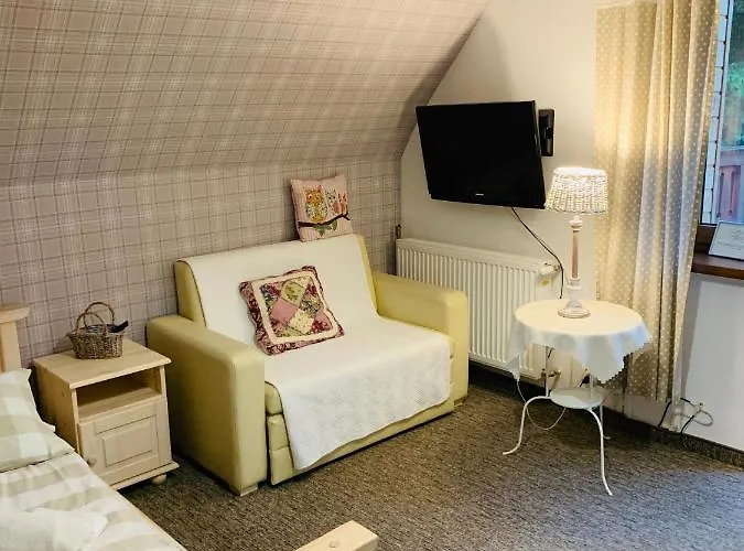 Izbica Parking, Jacuzzi, Sauna Gratis Bed & Breakfast