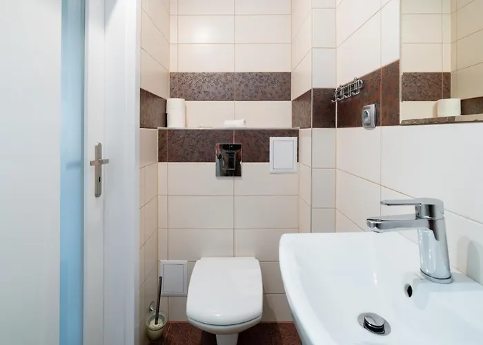 Bed & Breakfast Izbica Parking, Jacuzzi, Sauna Gratis