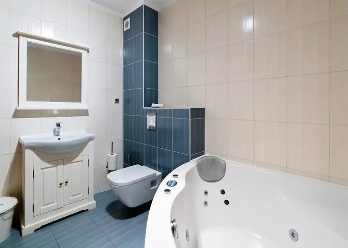 Izbica Parking, Jacuzzi, Sauna Gratis 4*