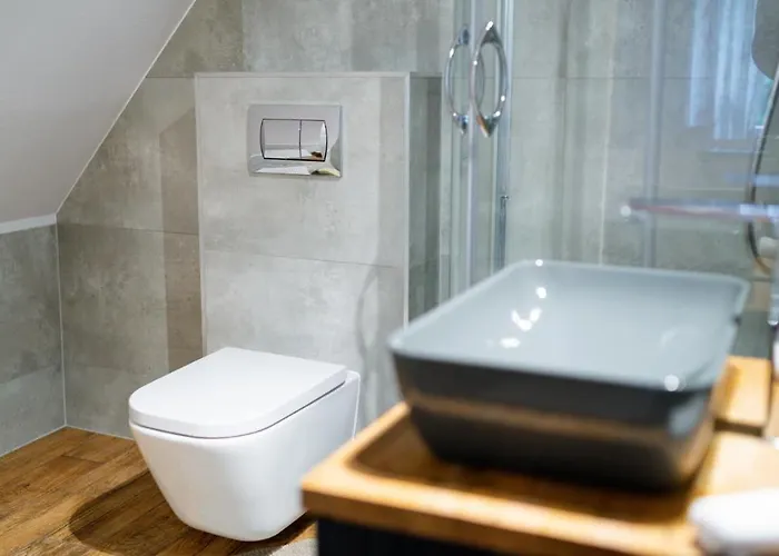 Izbica Parking, Jacuzzi, Sauna Gratis Bed & Breakfast 4*