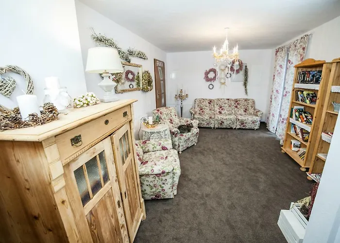 Izbica Parking, Jacuzzi, Sauna Gratis Bed & Breakfast 4*